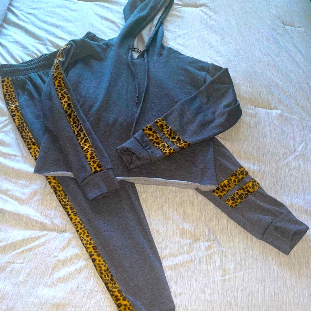 Knit Riot jogger set